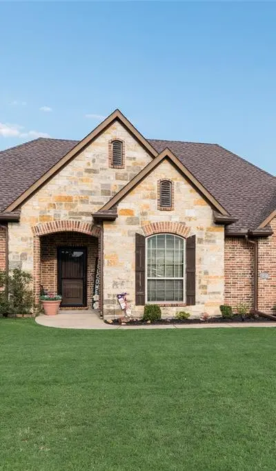 1132 Chartres Street, Oak Ridge TX 75142 - Photo 2