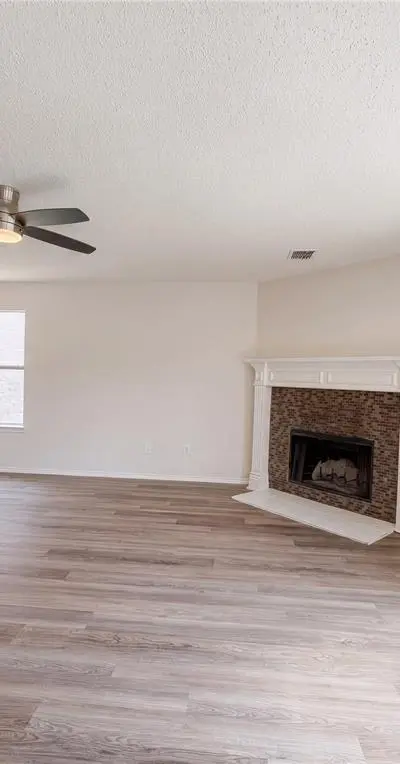 2320 Bantry Lane, Arlington TX 76002 - Photo 3