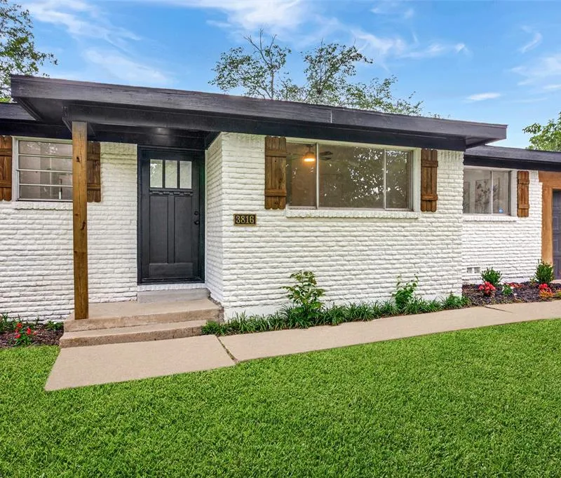 3816 Springbranch Drive, Benbrook TX 76116