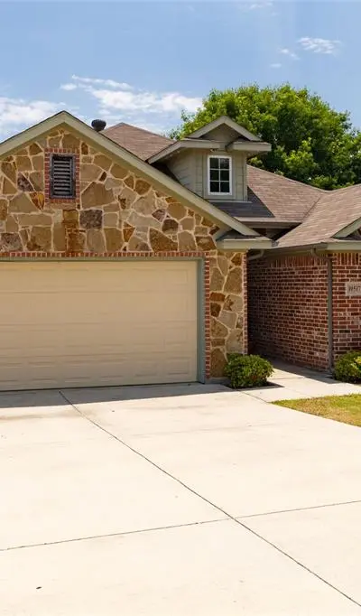 10517 N Haven Drive, Benbrook TX 76126 - Photo 2