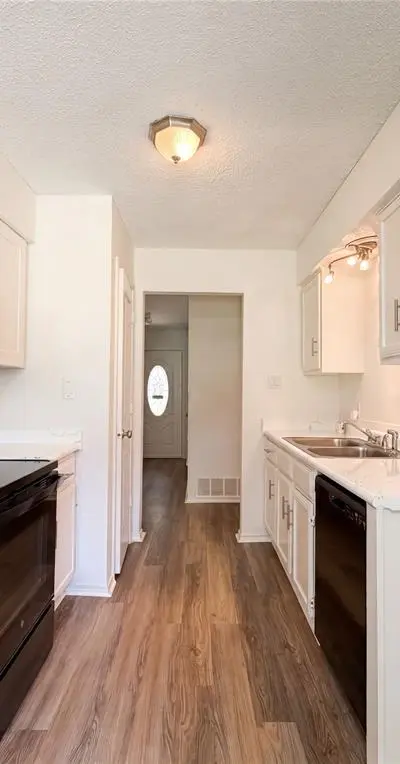 6304 Big Springs Drive, Arlington TX 76001 - Photo 2