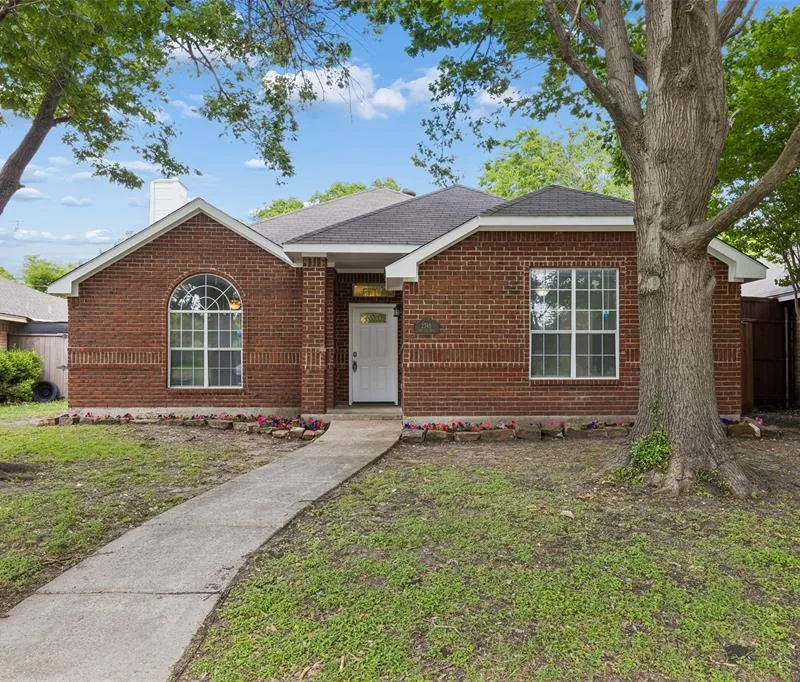 2345 Park Vista Drive, Dallas TX 75228