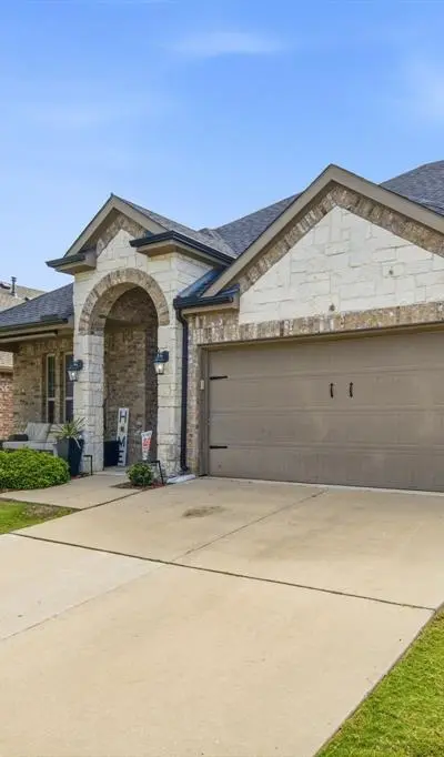 2417 Michelle Creek Drive, Little Elm TX 75068 - Photo 2