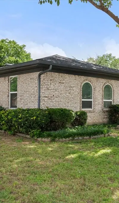 540 Saddle Ridge Lane, Saginaw TX 76179 - Photo 3
