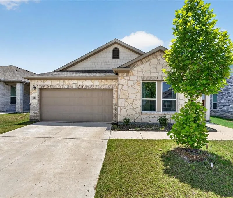 976 Brock Drive, Aubrey TX 76227