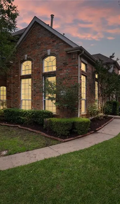 11393 Chaucer Drive, Frisco TX 75035 - Photo 3