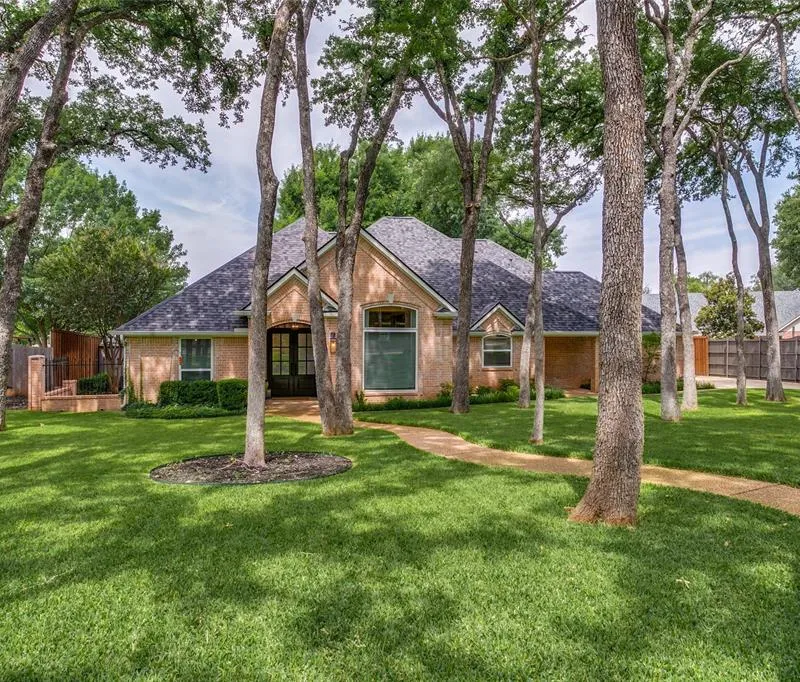812 Greenbriar Drive, Keller TX 76248