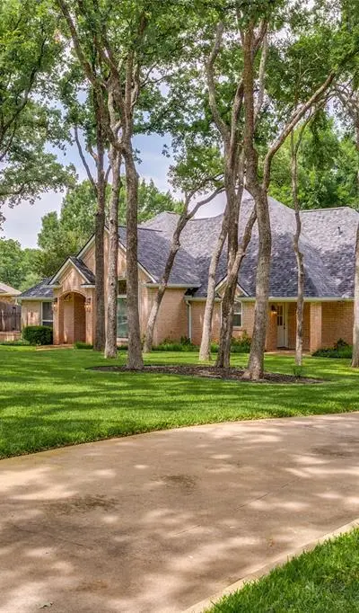 812 Greenbriar Drive, Keller TX 76248 - Photo 2