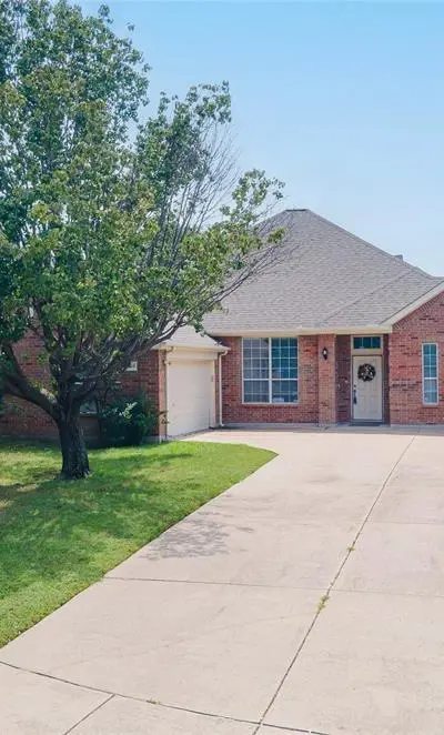 5208 Lake Haven Lane, Grand Prairie TX 75052