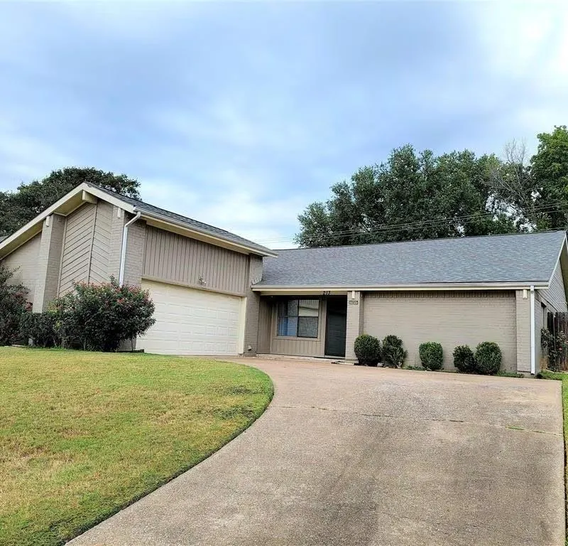213 Springridge Lane, Euless TX 76039