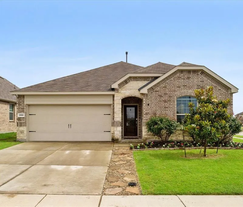 2100 Whispering Sage Boulevard, Royse City TX 75189