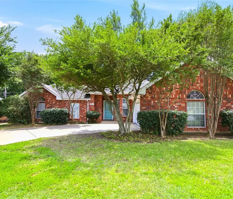 3812 Gentle Springs Drive, Arlington TX 76001