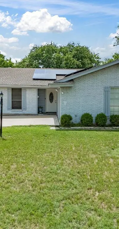 5025 Wyoming Trail, North Richland Hills TX 76180