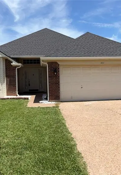961 Grasswood Court, Arlington TX 76017 - Photo 3