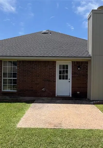 961 Grasswood Court, Arlington TX 76017 - Photo 4