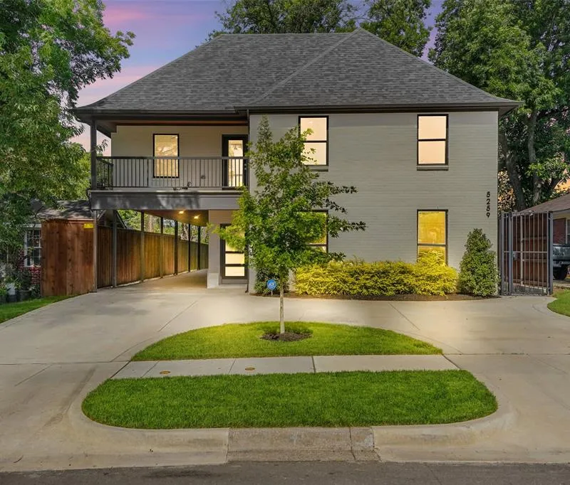 5259 Saint Charles Avenue, Dallas TX 75223