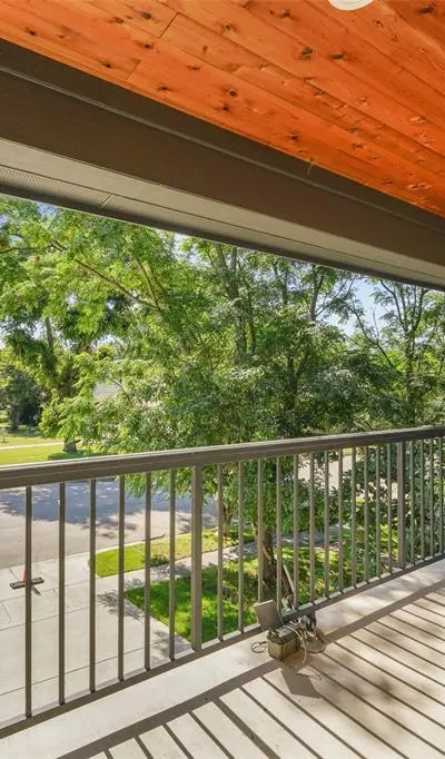 5259 Saint Charles Avenue, Dallas TX 75223 - Photo 2