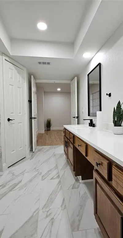 2709 Heather Glen Court, Carrollton TX 75006 - Photo 5