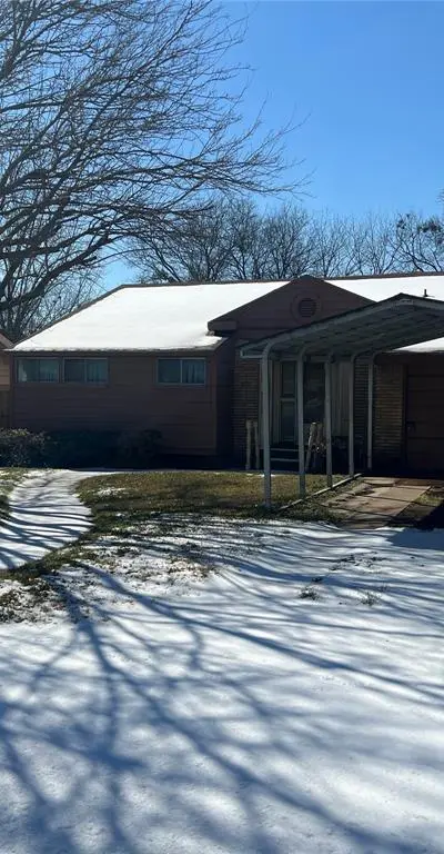 2641 Almeda Drive, Dallas TX 75216 - Photo 2