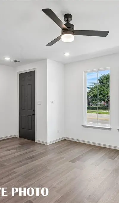 5306 Springlake Parkway, Haltom City TX 76117 - Photo 3