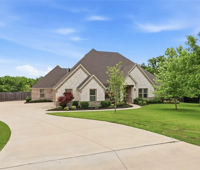1031 Country Way, Rowlett TX 75089