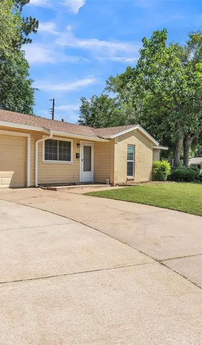 1801 Anderson Street, Irving TX 75062 - Photo 2