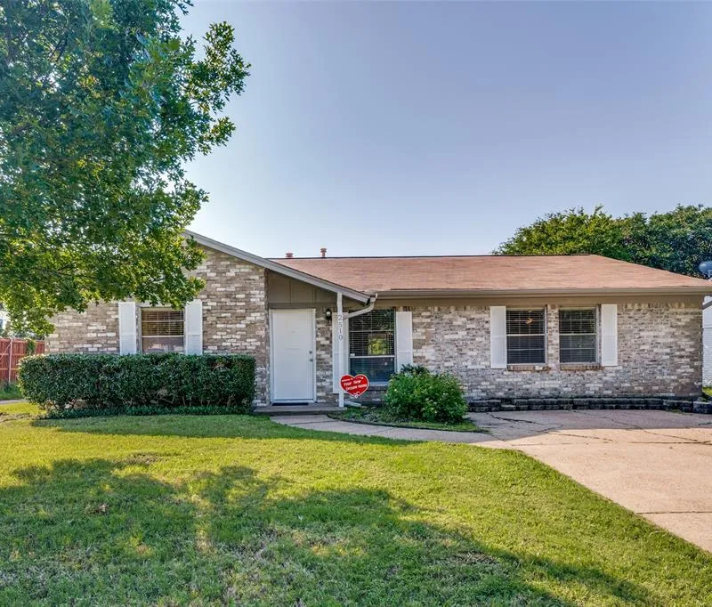 2510 Larchmont Drive, Mesquite TX 75150