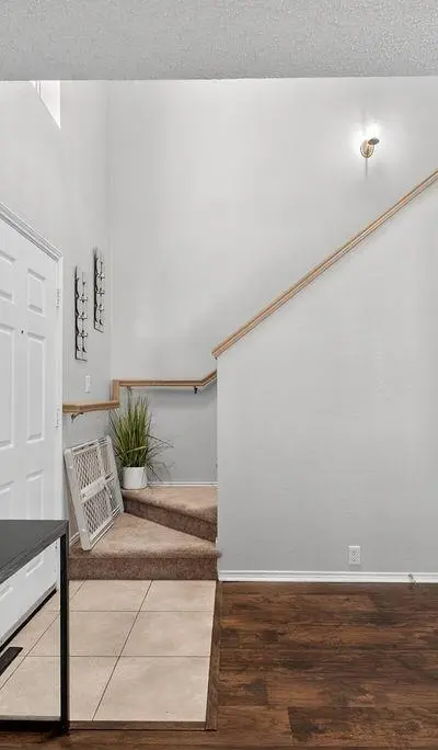1318 Gilday Drive, Arlington TX 76002 - Photo 2