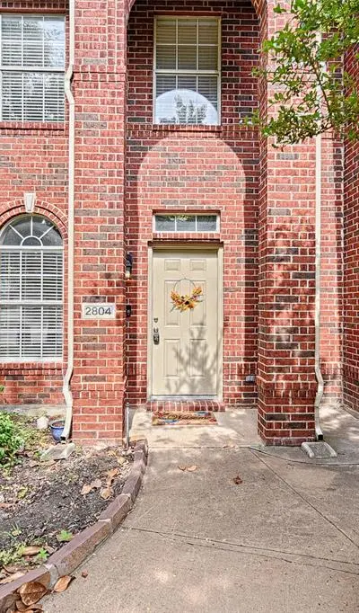 2804 Hudson Crossing, McKinney TX 75072 - Photo 2