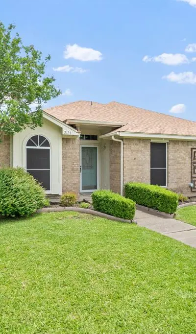 2124 Emerald Oaks, Mesquite TX 75181 - Photo 2