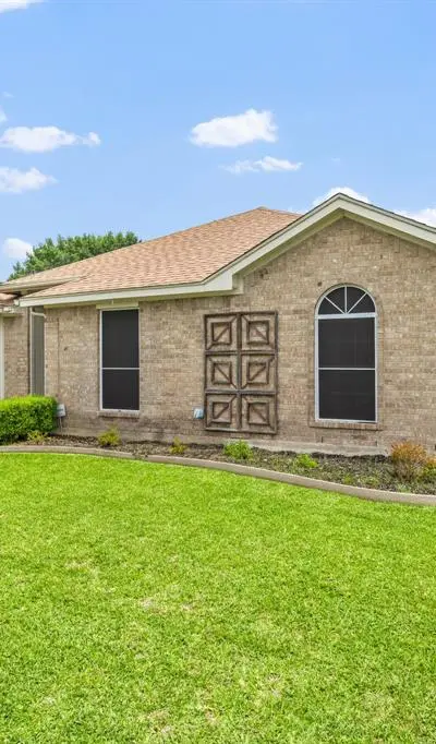 2124 Emerald Oaks, Mesquite TX 75181 - Photo 3