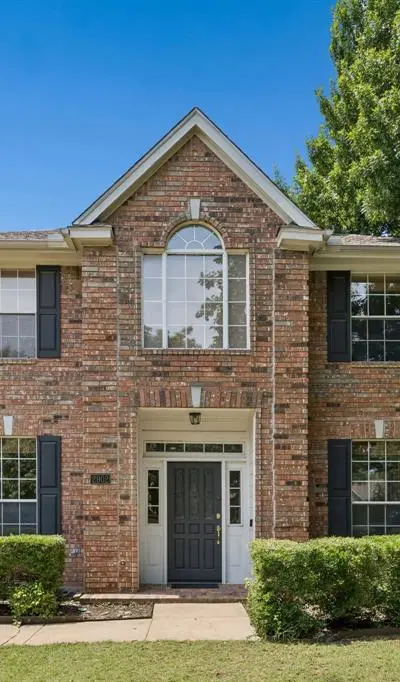 2902 Stonepointe, McKinney TX 75072 - Photo 3