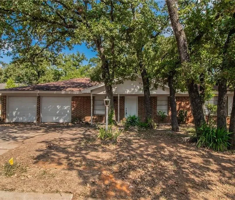 7305 Woodbridge Drive, Forest Hill TX 76140
