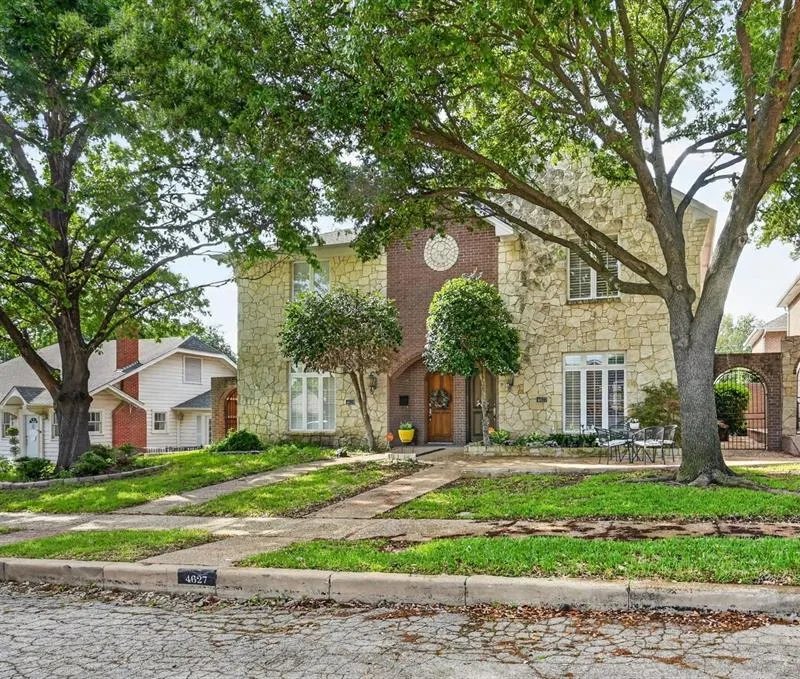 4627 Collinwood Avenue, Fort Worth TX 76107