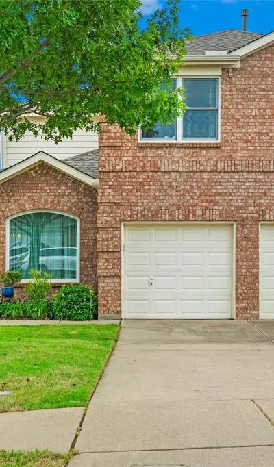 10404 Lake Brook Drive, Fort Worth TX 76053