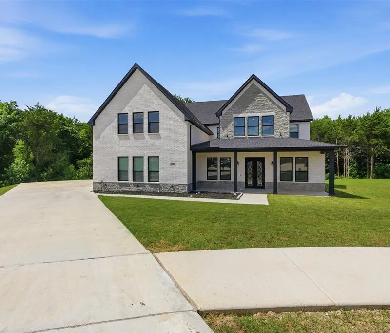3911 Cypress Stump Court, Ovilla TX 75154