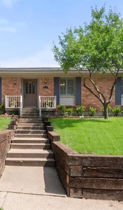 9923 Knoll Krest Drive, Dallas TX 75238