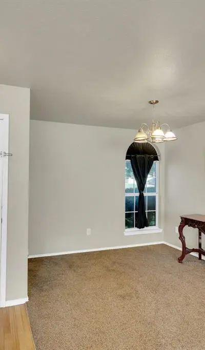 131 Logan Lane, Waxahachie TX 75165 - Photo 4