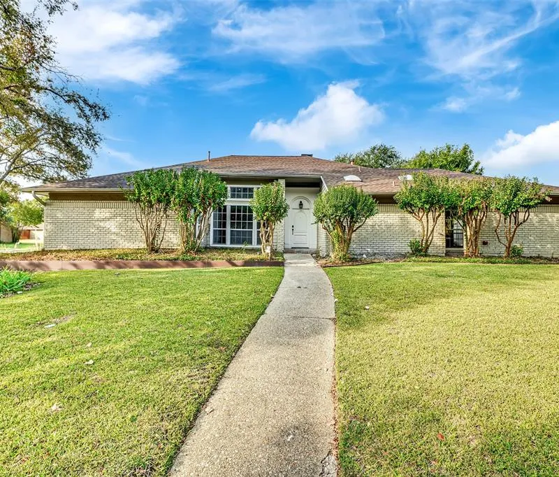 12401 Pleasant Valley Drive, Dallas TX 75243