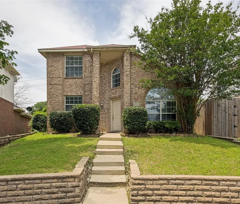 6722 Conestoga Drive, Rowlett TX 75089