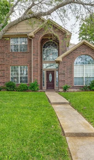870 raintree Lane, DeSoto TX 75115