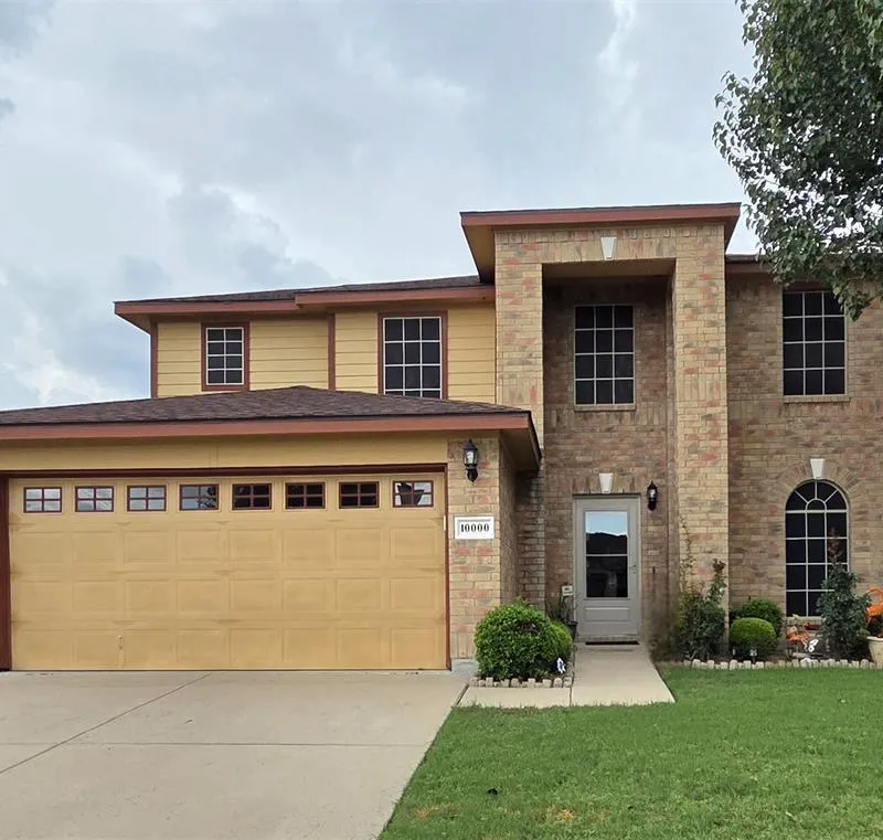10000 Cougar Trail, Fort Worth TX 76108