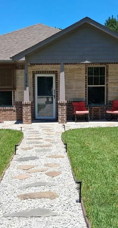 1136 Ridgeview Circle, Granbury TX 76048