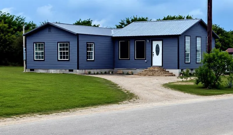 110 Overlook Trail, Azle TX 76020