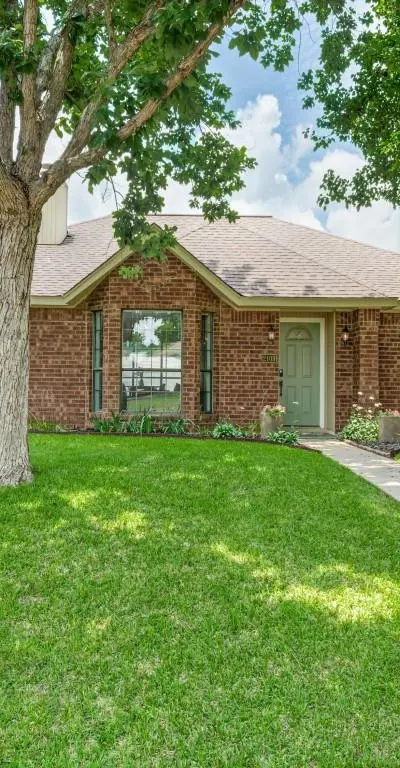2109 Woodglen Drive, Garland TX 75040