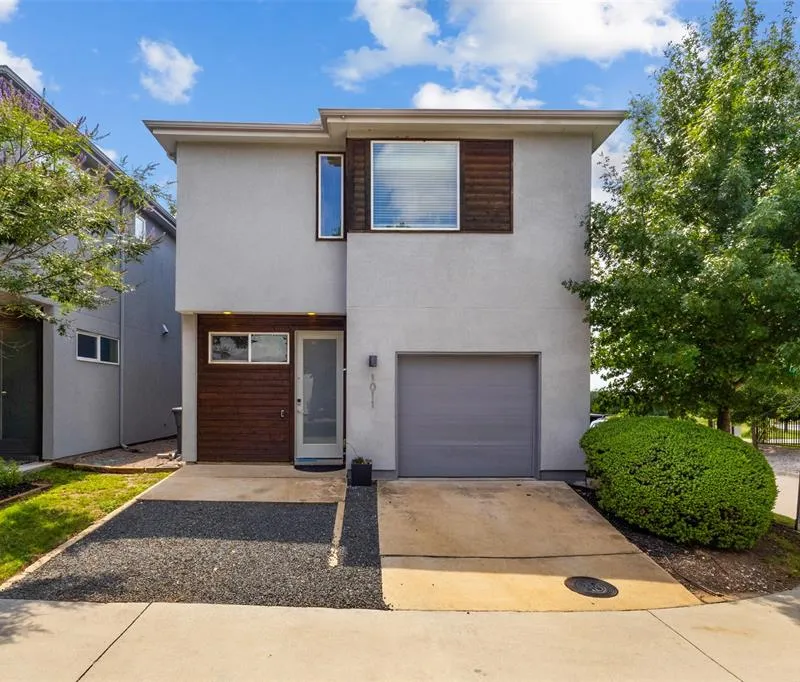 1011 Gallivant Lane, Dallas TX 75218