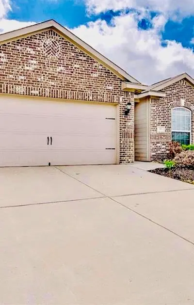 111 Rebel Road, Venus TX 76084