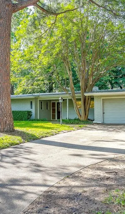 1100 Mockingbird Lane, Arlington TX 76013 - Photo 2