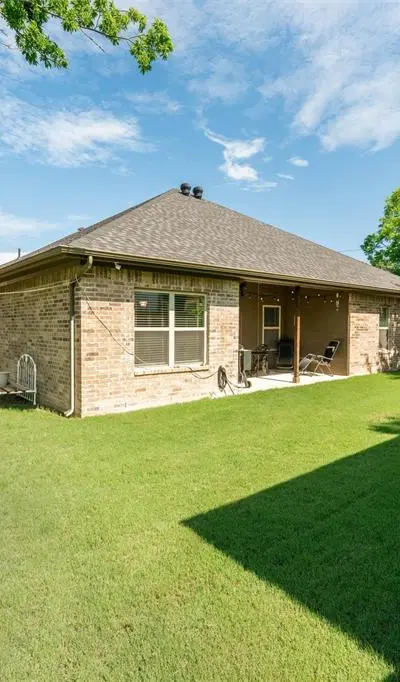 322 S Bowie Drive, Weatherford TX 76086 - Photo 3