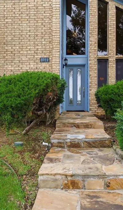 3721 Remington Drive, Carrollton TX 75007 - Photo 5
